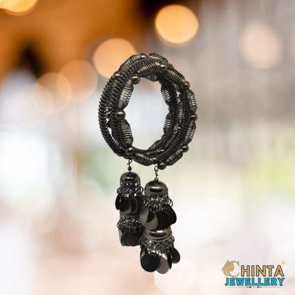 Elegant Black Beaded Bracelet with Dangling Charms – Chinta Jewellery Store